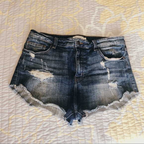 oasis by eunina shorts